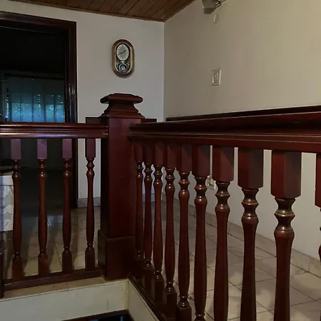 Villa Ana Ipatescu *